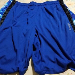 Reebok XL  mens basketball shorts nwot